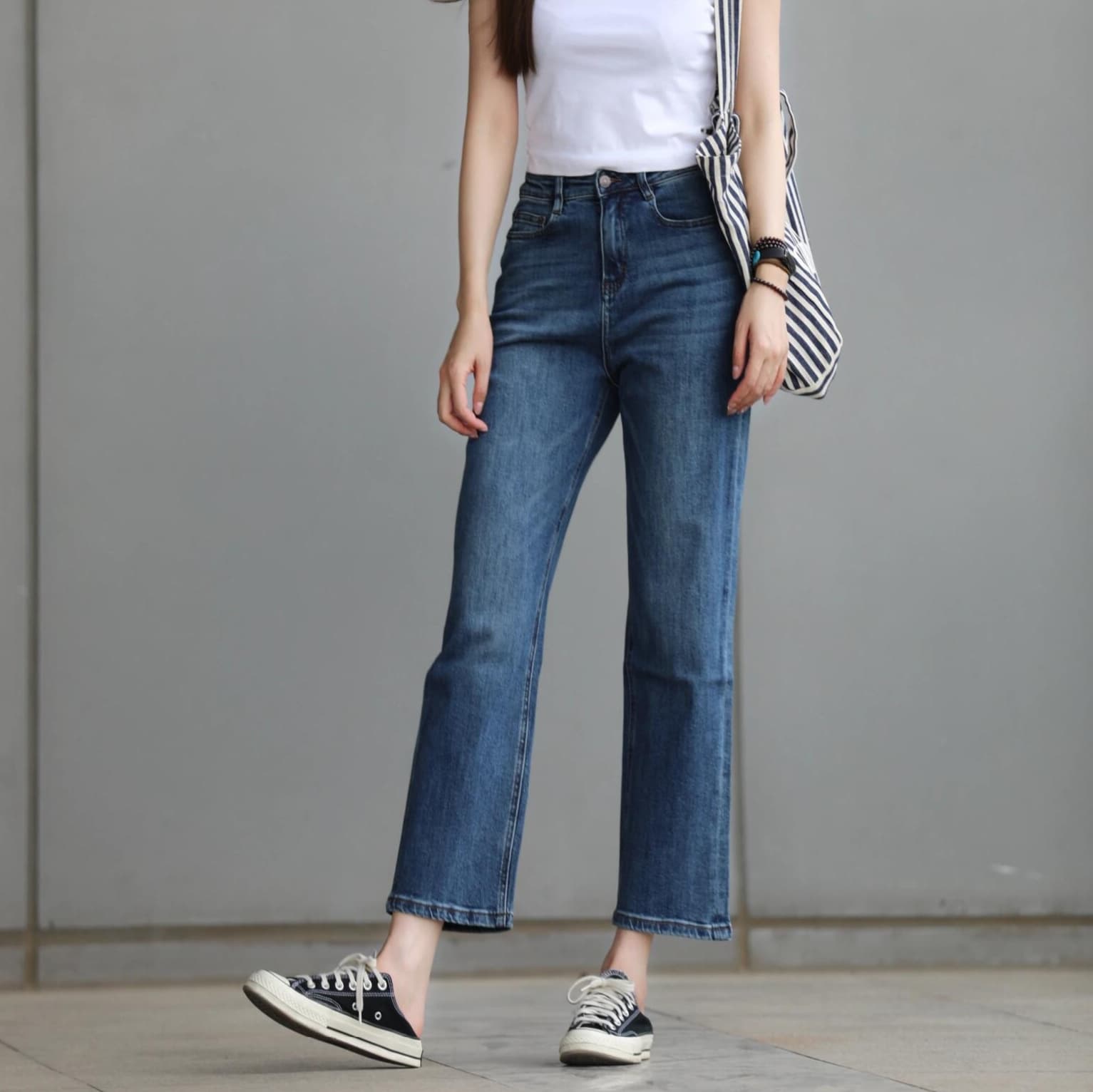 レディースジーンズパンツ シンプル美脚ストレートデニム
