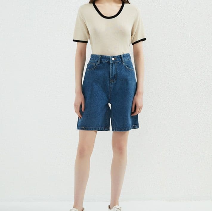レディース ジーンズ すっきりシルエット デニムショートパンツ