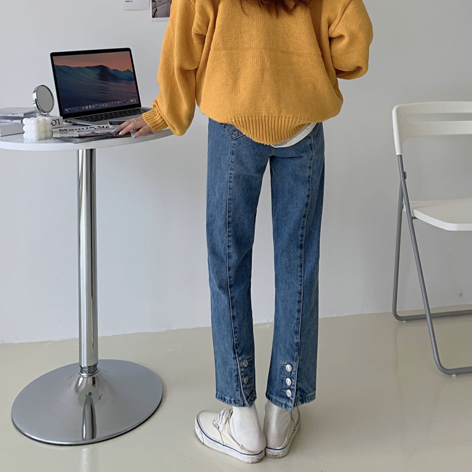 レディース ジーンズ 裾ボタンデザインスリムストレートジーンズ