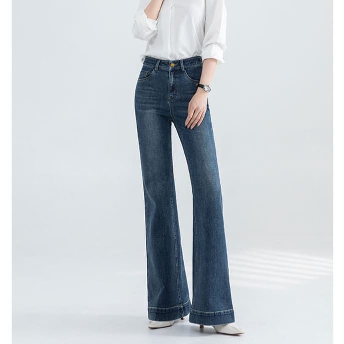レディースジーンズパンツ 大人のゆったりフレアデニムパンツ