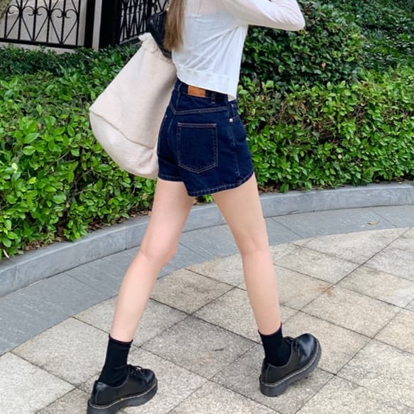 レディースジーンズパンツ ウエストすっきりデニムショートパンツ