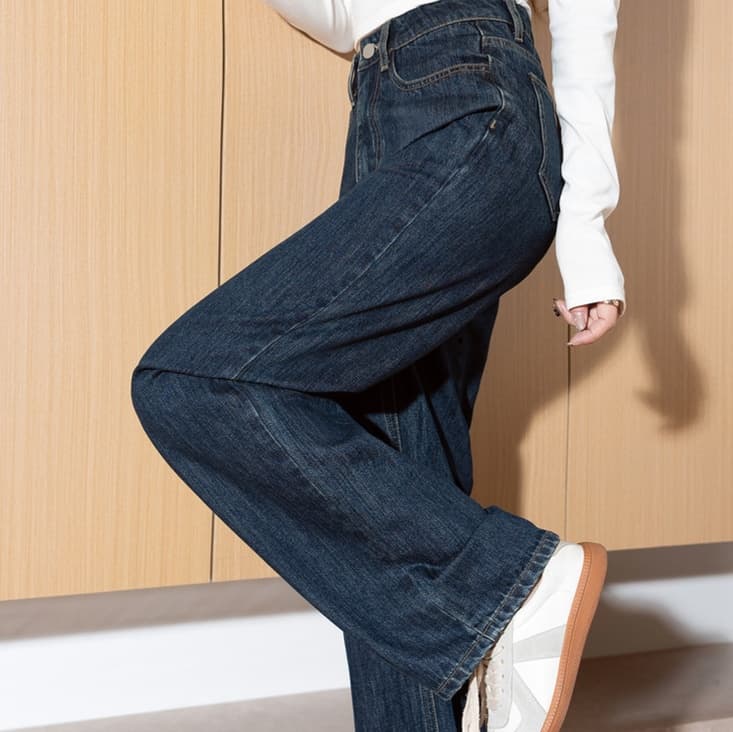 レディースジーンズパンツ ゆったりシルエット美脚デニムパンツ