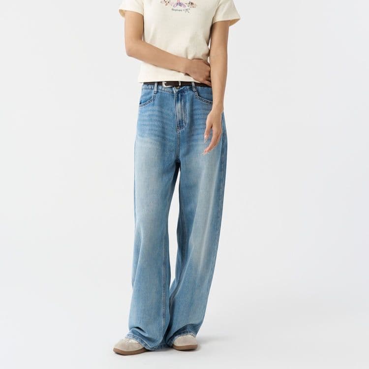レディース ジーンズ ゆったりシルエットハイウエストデニムパンツ