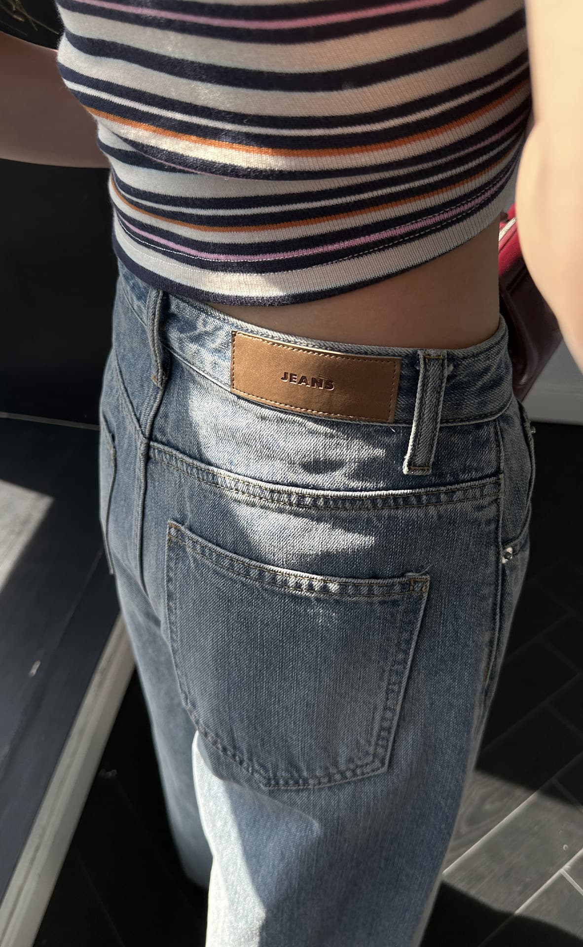 レディースジーンズパンツ ゆったりシルエットデニムパンツ